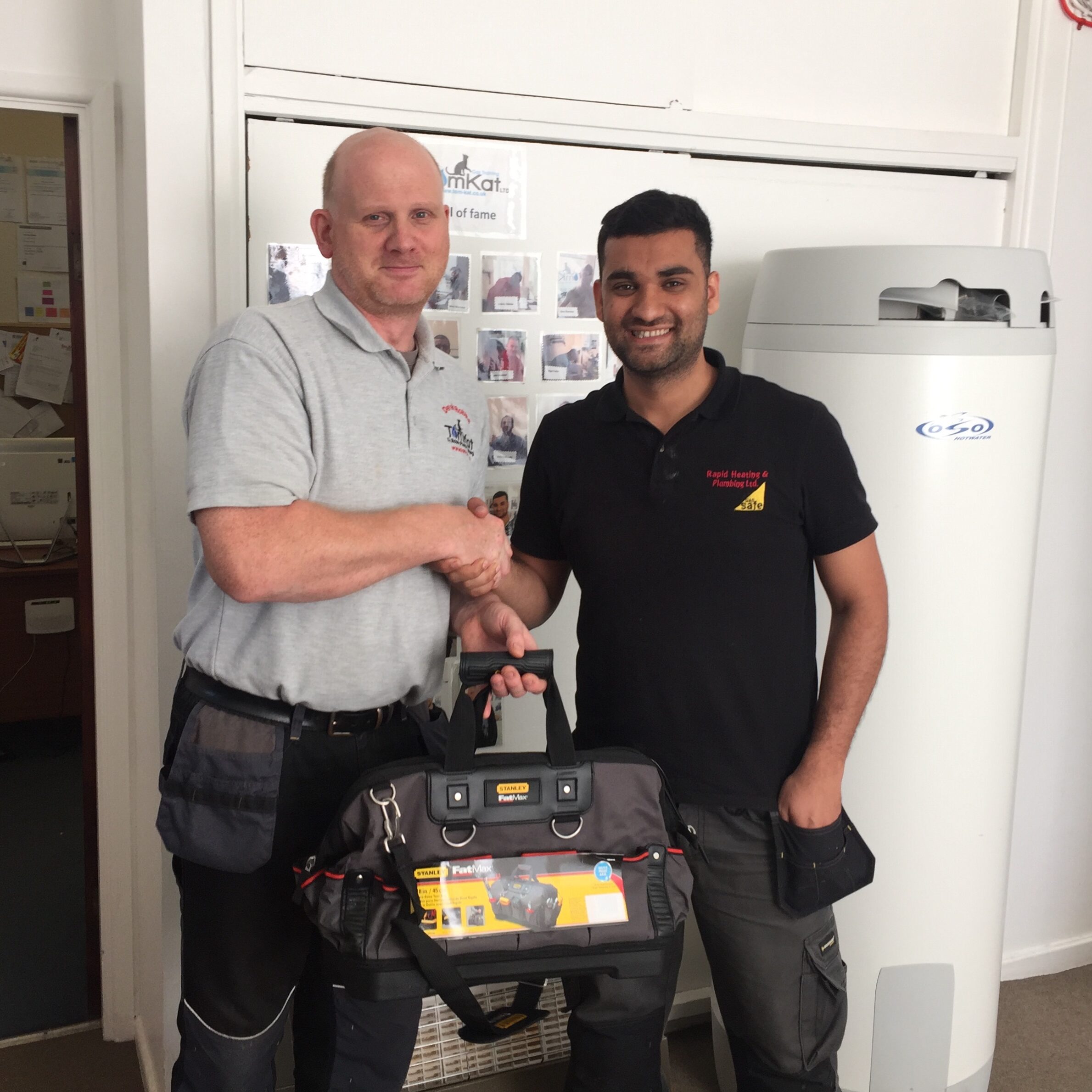 Derek with an engineer at TomKat Gas Training
